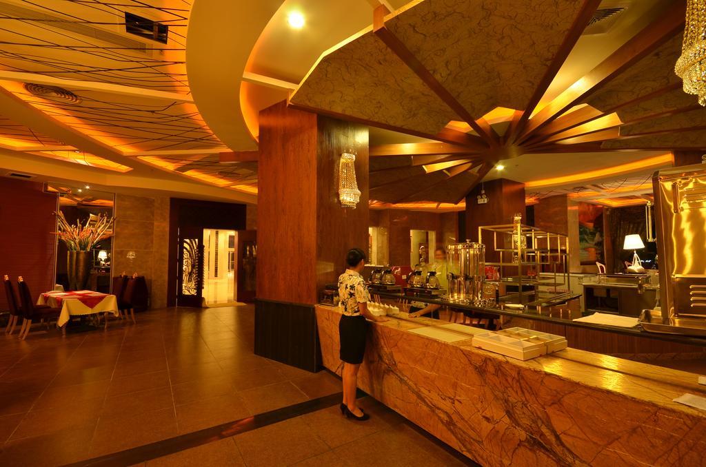 Huangma Holiday Hotel Haikou  Exteriör bild