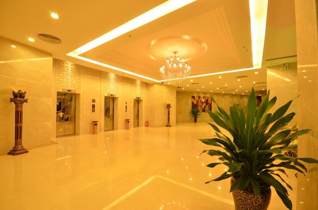Huangma Holiday Hotel Haikou  Exteriör bild