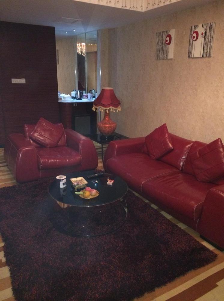 Huangma Holiday Hotel Haikou  Exteriör bild