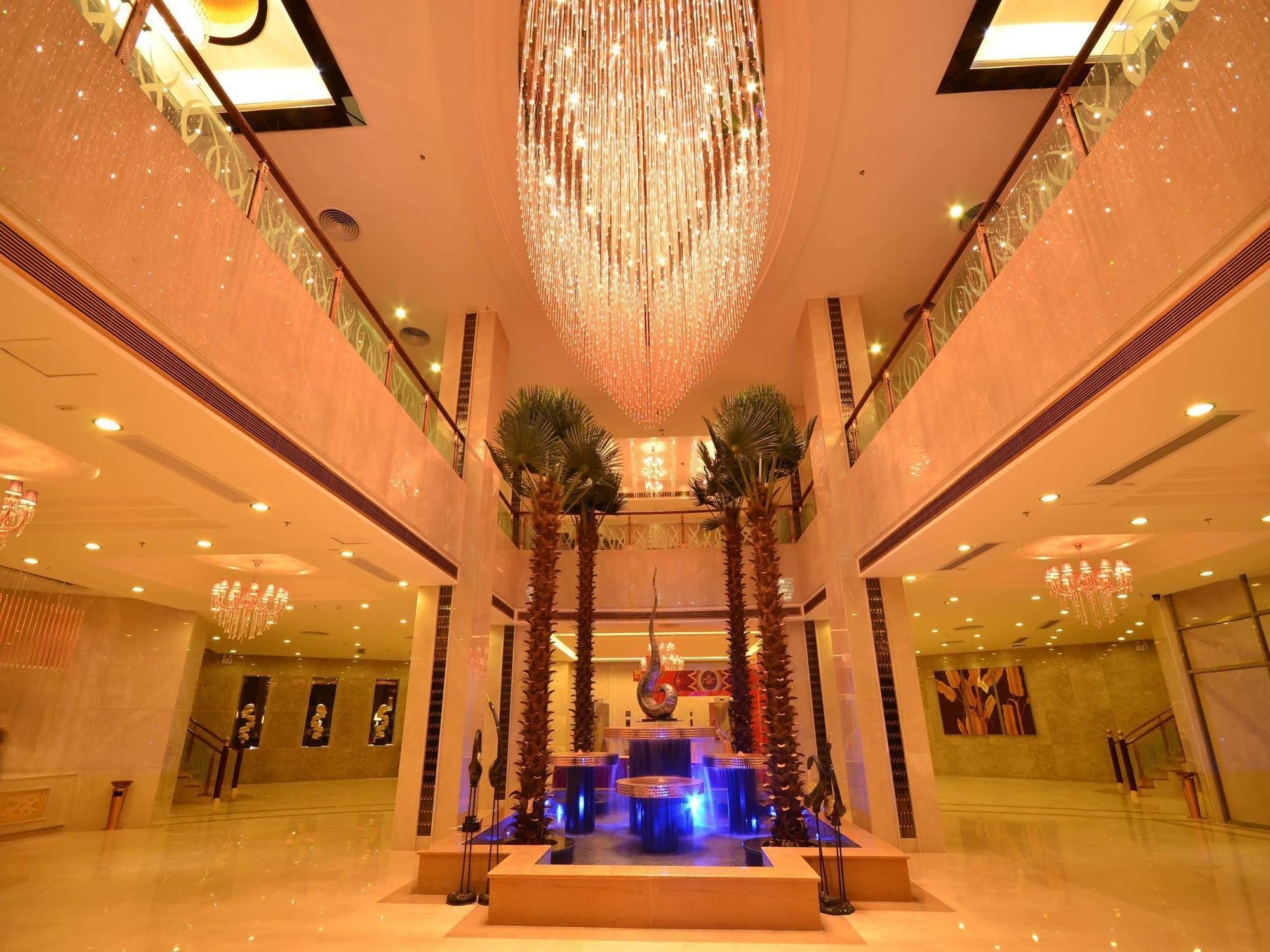 Huangma Holiday Hotel Haikou  Exteriör bild